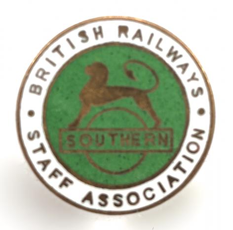 British Railway southern region staff associatoin railway union badge