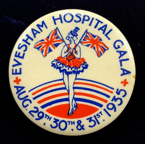 Evesham Hospital Gala 1935 celluloid tin button badge