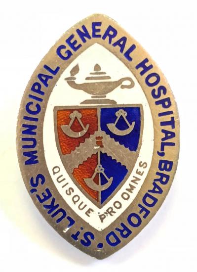 St Luke's Municipal General Hospital Bradford silver nurses qualification badge