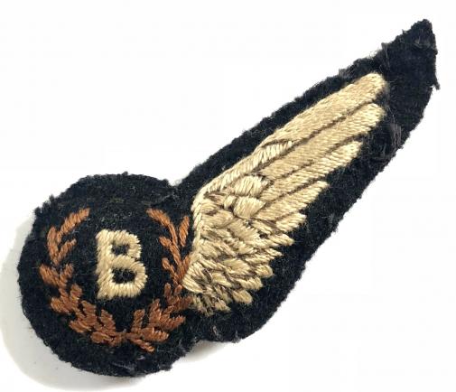 WW2 Royal Air Force RAF Bomb Aimers brevet padded cloth badge