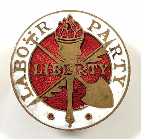 Labour Party Membership trade union pin badge circa 1945 to 1954