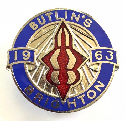 Butlins 1963 Brighton holiday camp lantern badge