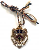 1912 Cheltenham Club horse racing badge