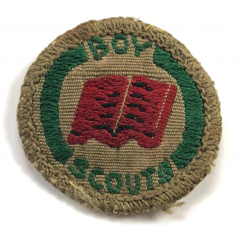 Boy Scouts Reader proficiency khaki cloth badge circa 1935 to 1967 pattern