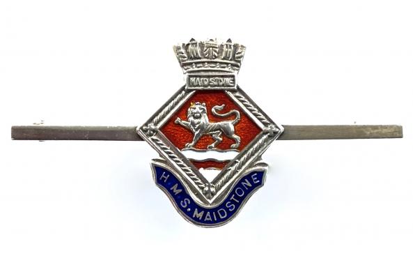 thumbnail interactive-video image 1 of Royal Navy Enamel Pin Badge – Nickel Finish, Military Theme 1 of 5