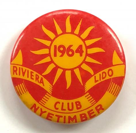 1964 Riviera Lido Club Nyetimber Bognor Regis Sussex celluloid tin button badge