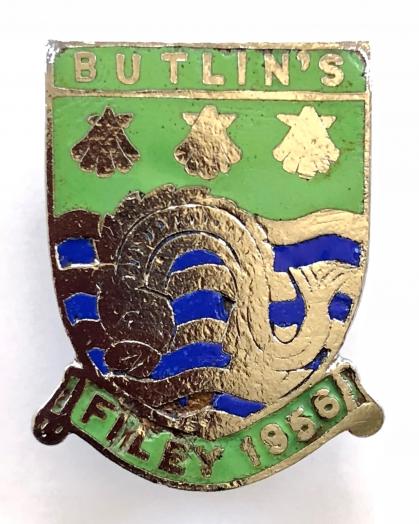 Butlins 1956 Filey holiday camp fish and three shells badge