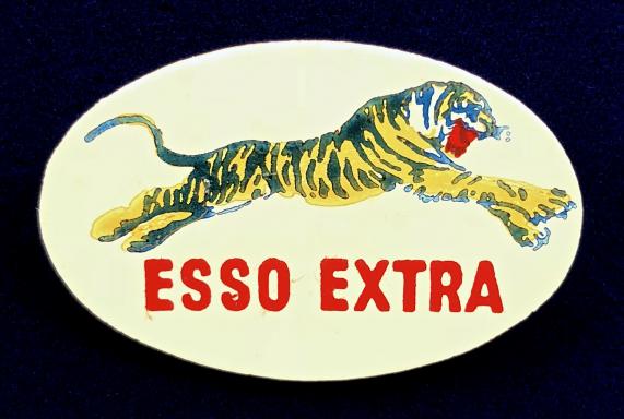 Enamel VGC. 1989 ESSO REP Petrol Oil Company Pin Badge 