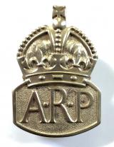 Air Raid Precautions 1st Issue silver ARP male warden badge