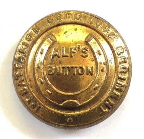 WW1 Alf’s Button soldiers good luck charm badge