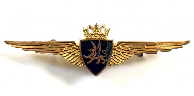 British Overseas Airways Corporation BOAC Airline pilots wing gilt badge