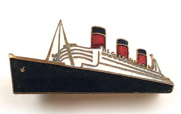 RMS Queen Mary Cunard Line souvenir steamer ship badge by Stratton Birmingham