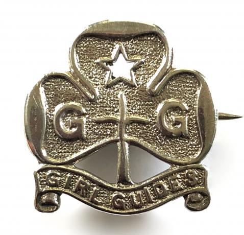 Girl Guides Commissioner 1937 hallmarked silver promise badge