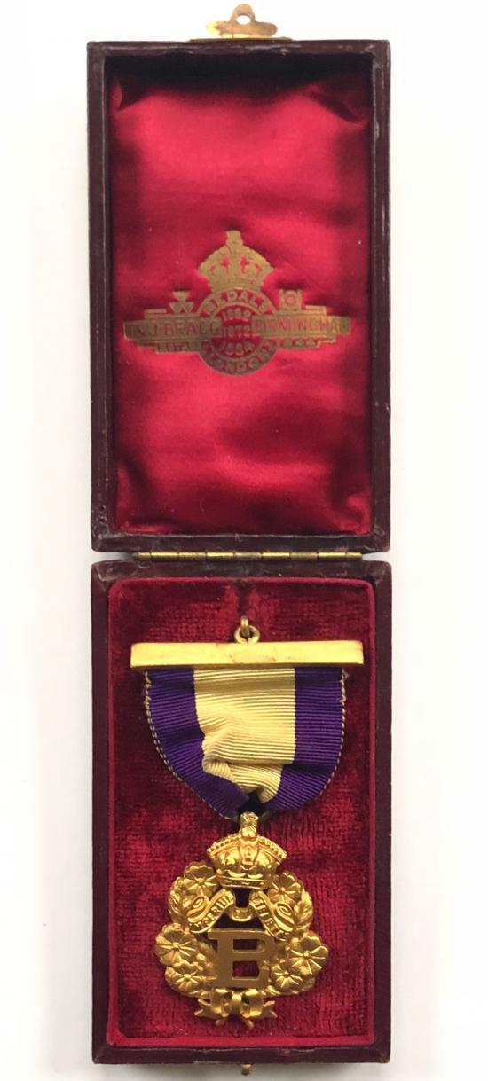 Primrose League Honorary Knight of the league badge with case