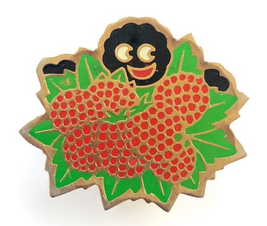 Robertsons Golly raspberry fruit advertising badge circa 1980
