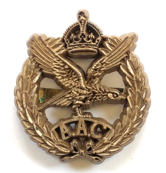 Army Air Corps plastic economy issue cap badge