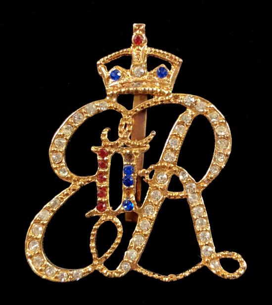 Coronation of Queen Elizabeth II June 1953 patriotic souvenir pin badge