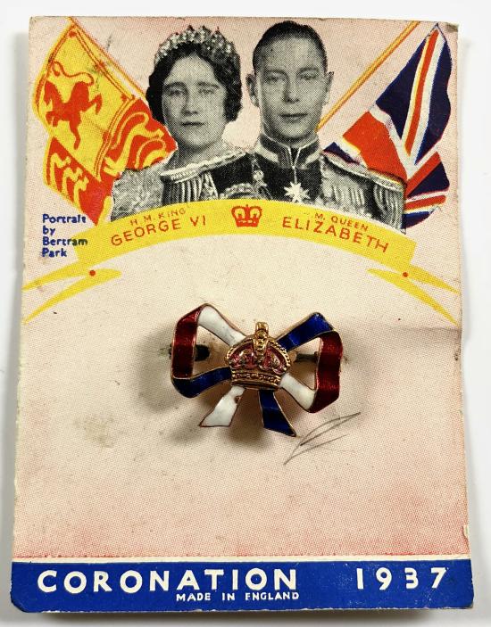 1937 Coronation George VI & Queen Elizabeth patriotic bow souvenir pin badge