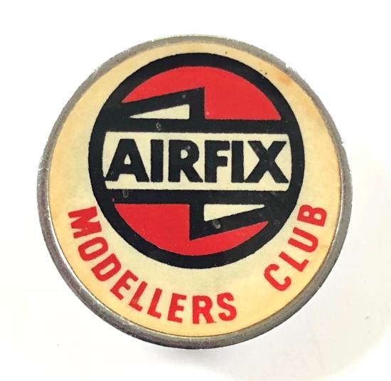 Airfix Modellers Club promotional badge circa 1974 to 1981