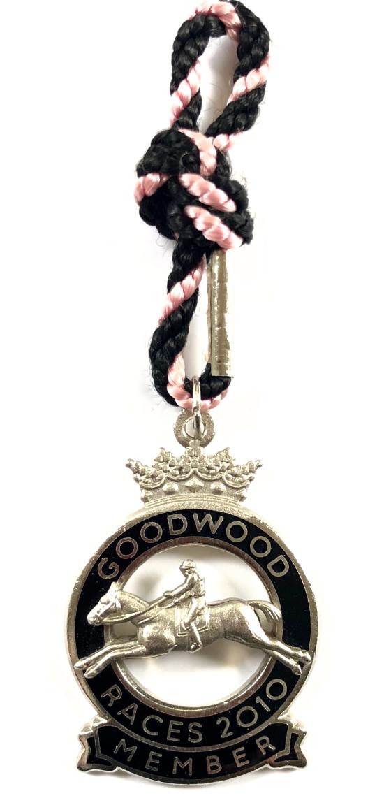 2010 Goodwood Racecourse horse racing club member badge