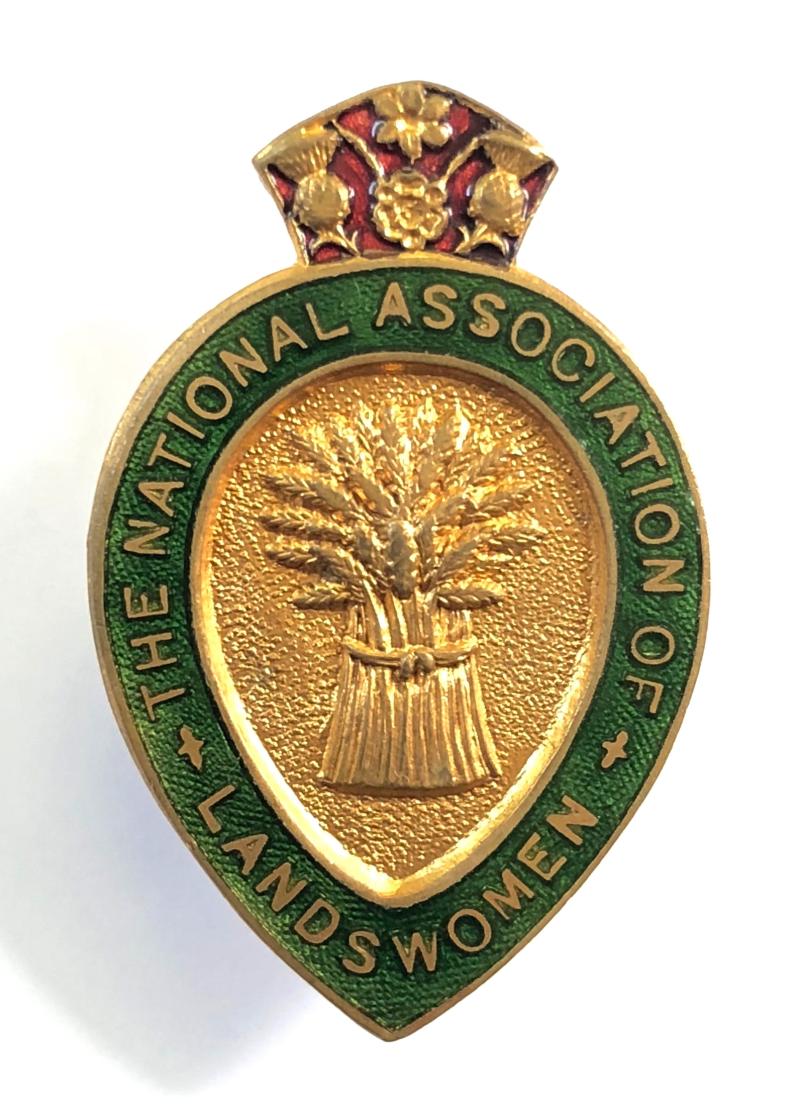 WW1 National Association of Landswomen land army badge