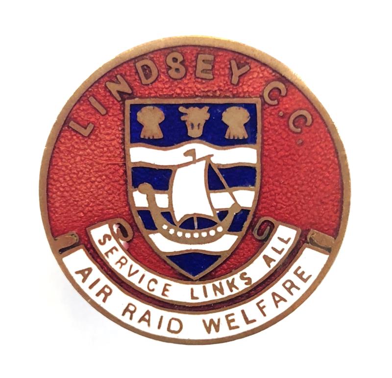 WW2 Lindsey County Council Air Raid Welfare rest centre badge