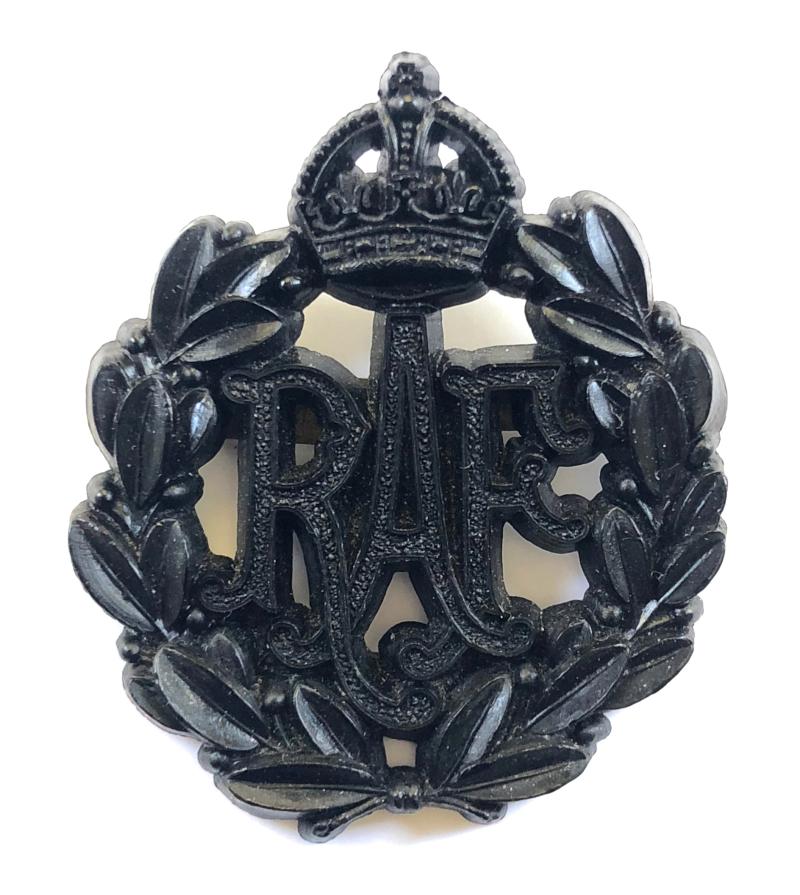 WW2 Royal Air Force plastic economy RAF cap badge Stanley & Sons