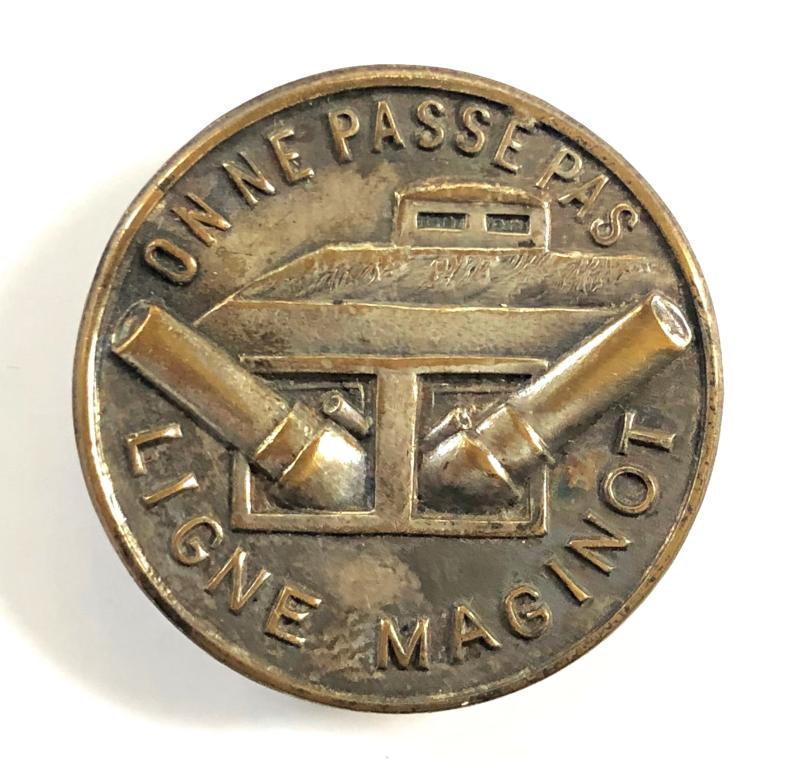 Maginot Line 'Ligne Maginot On Ne Passe Pas' badge