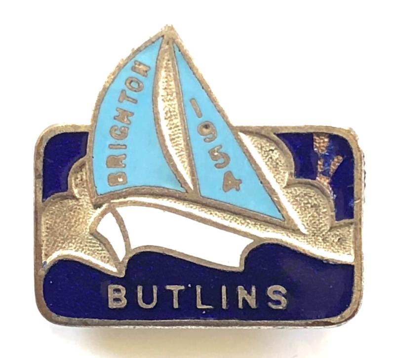 Butlins 1954 Brighton holiday camp sailing yacht badge