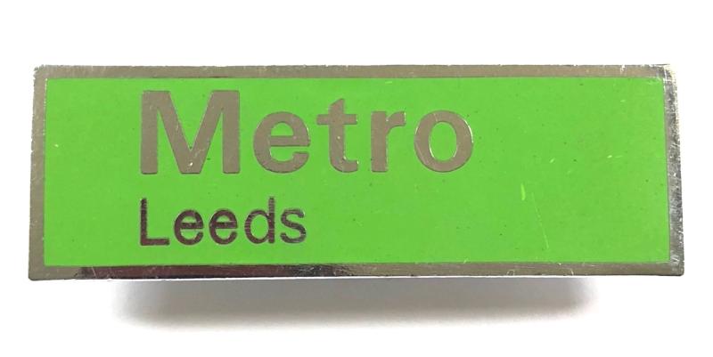 Metro Leeds bus / coach company uniform cap badge