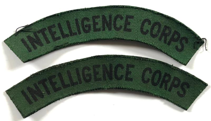 WW2 Intelligence Corps pair of printed cloth shoulder title badges