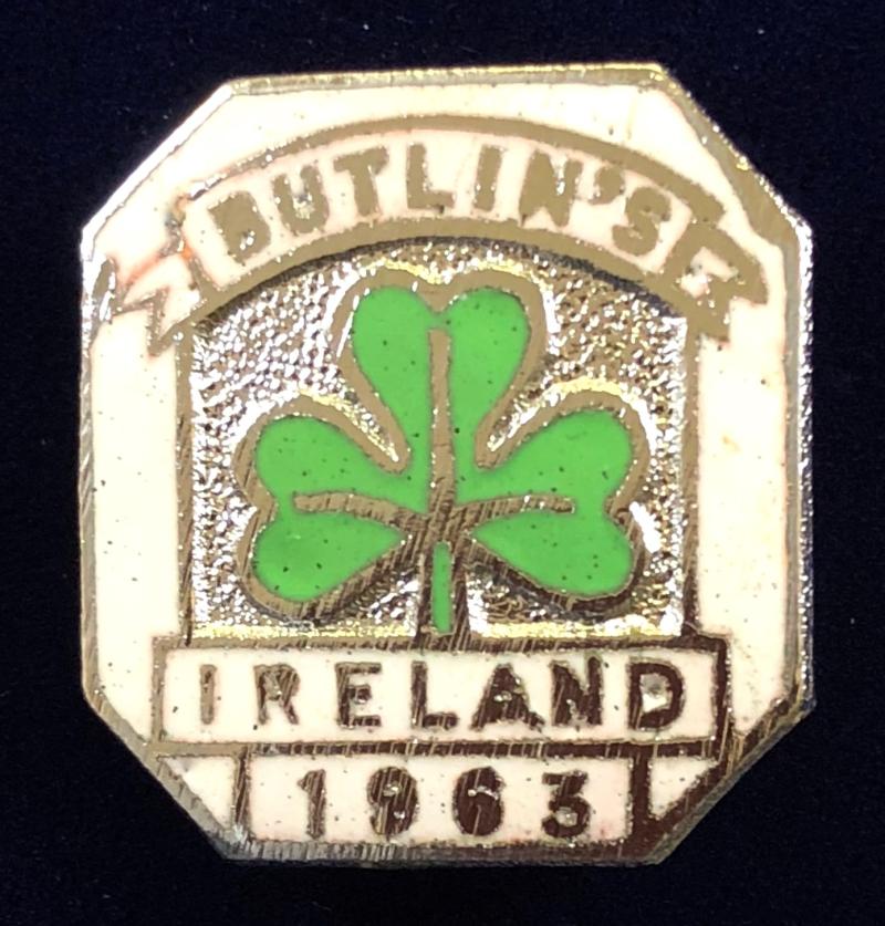 Butlins 1963 Mosney Ireland holiday camp shamrock badge