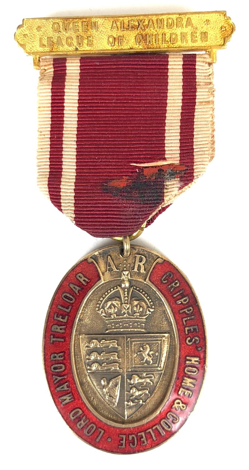 Lord Mayor Treloar Cripples Home & College nurses hospital badge