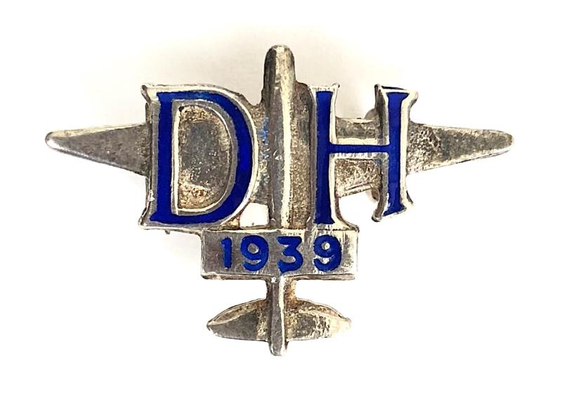 1939 De Havilland Aircraft Company workers silver pin badge