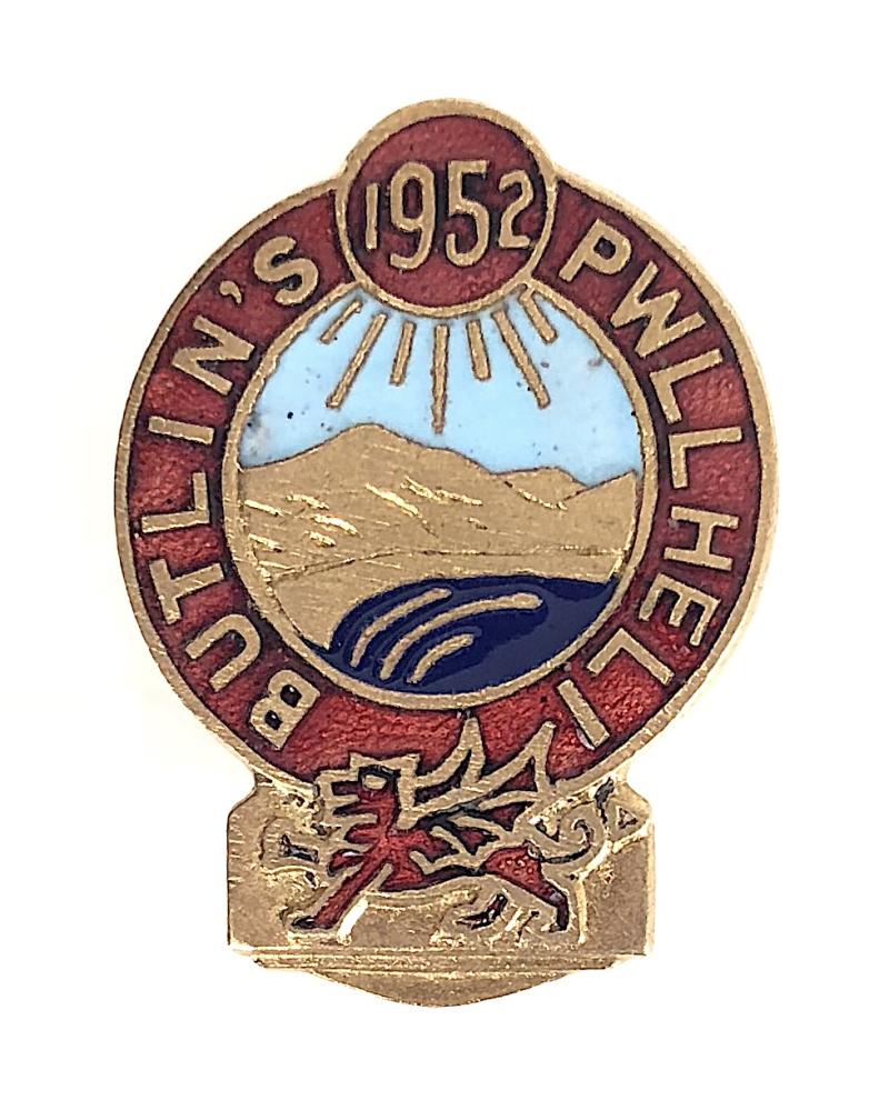 Butlins 1952 Pwllheli Holiday Camp Welsh Mountain Badge Wales