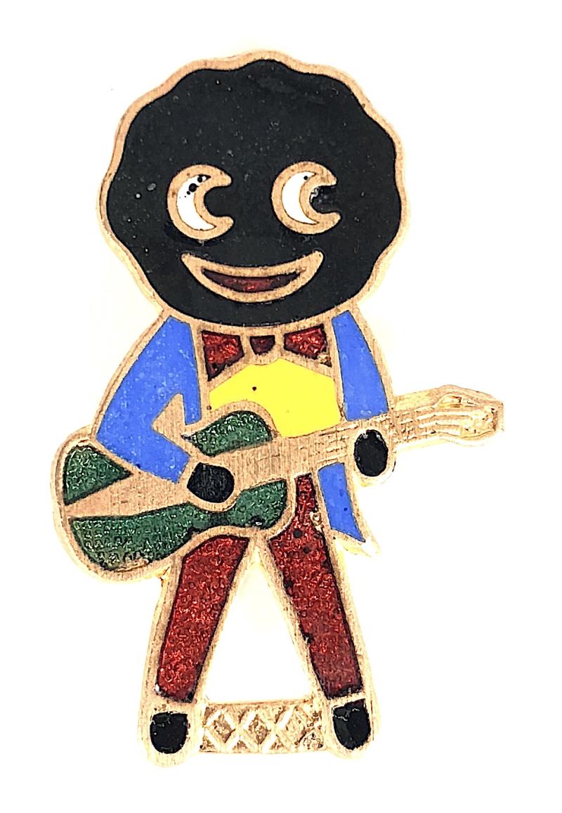 Robertsons 1970s Golly guitarist advertising badge R.E.V.Gomm