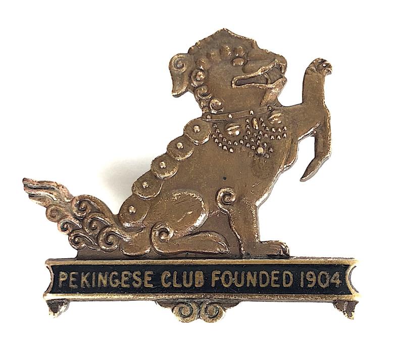Pekingese Club Founded 1904 badge made of bronze from the Emperors Palace