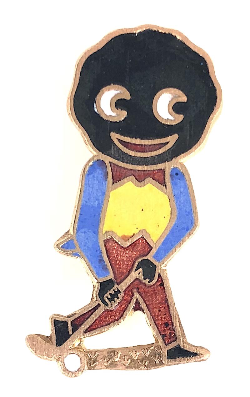 Robertsons 1970s Golly hockey player advertising badge R.E.V.Gomm