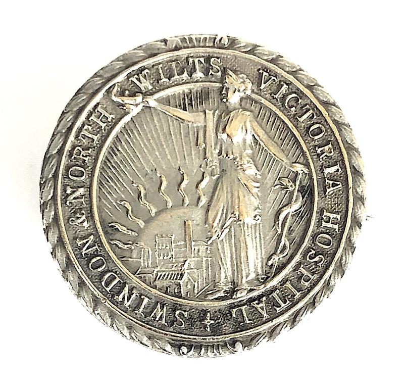 Swindon & North Wilts Victoria Hospital S.R.N. Named Badge