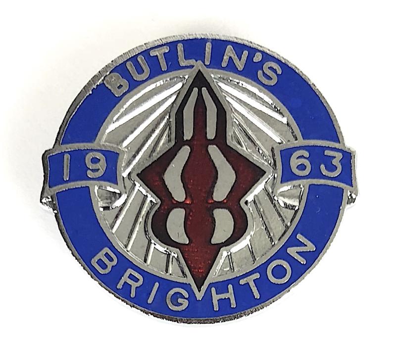 Butlins 1963 Brighton holiday camp lantern badge