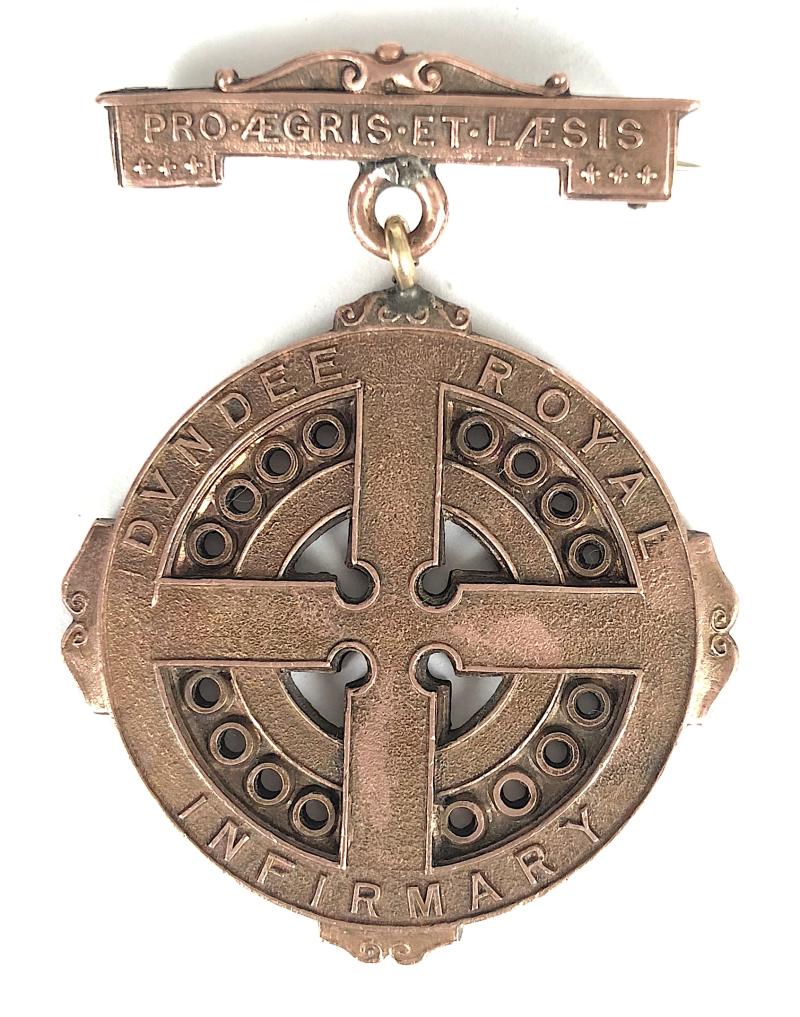 Dundee Royal Infirmary nurses hospital badge Scotland