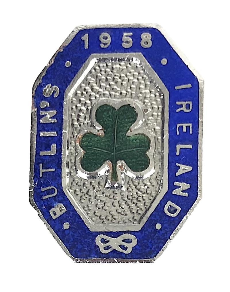 Butlins 1958 Mosney Ireland holiday camp shamrock badge