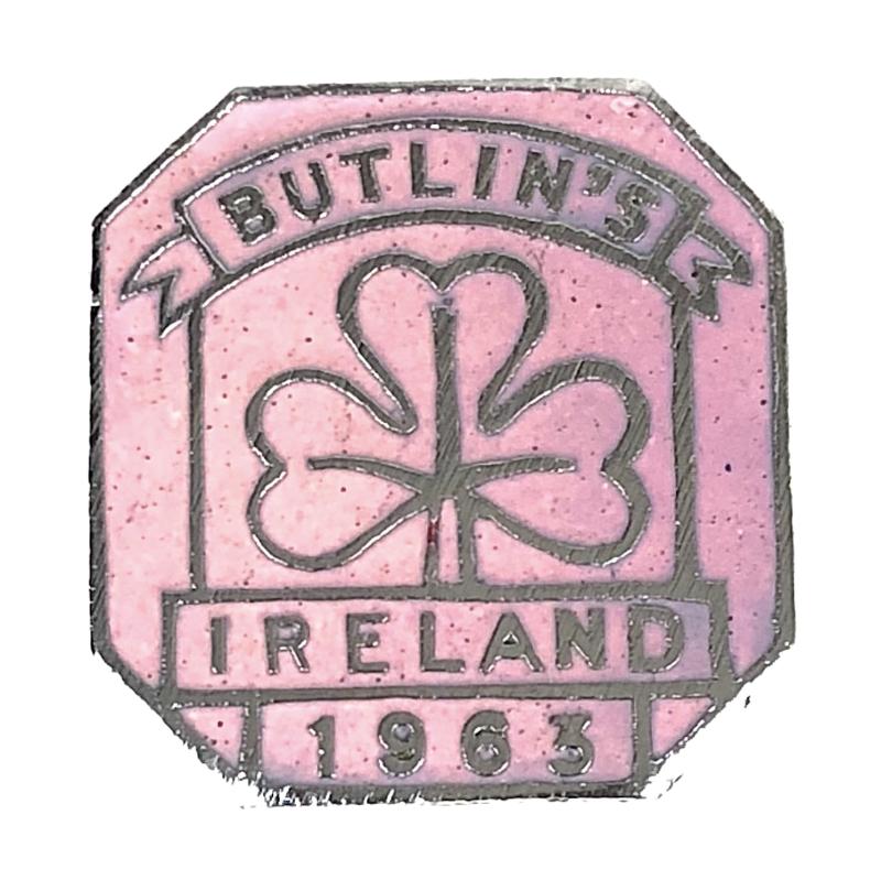 Butlins 1963 Mosney Ireland holiday camp shamrock badge