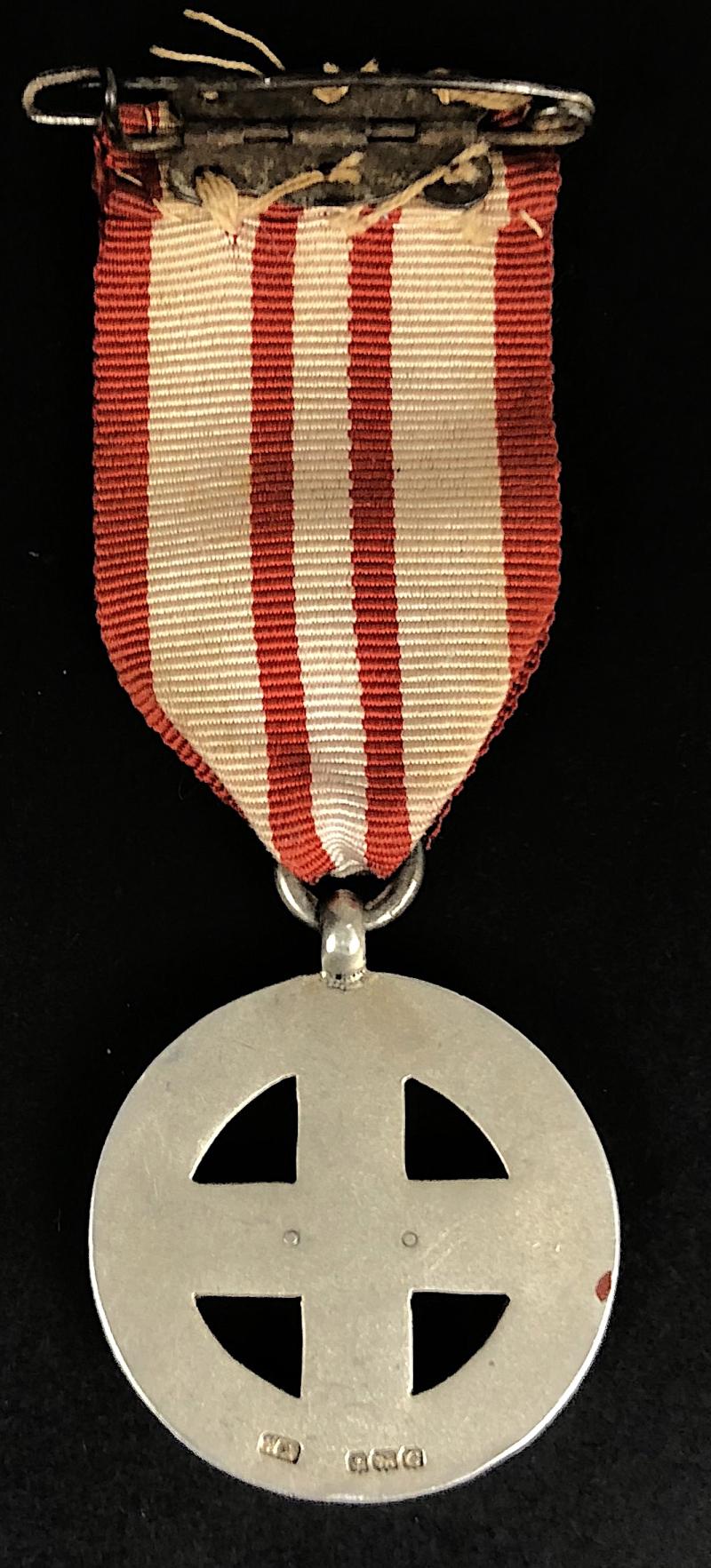 Queen Marys Hospital for the East End 1931 silver nurses badge