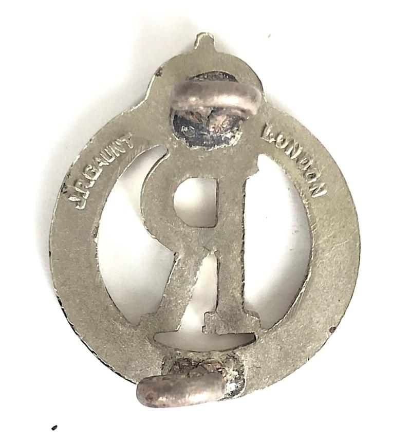 Queen Alexandras Imperial Military Nursing Service Reserve cap / collar badge