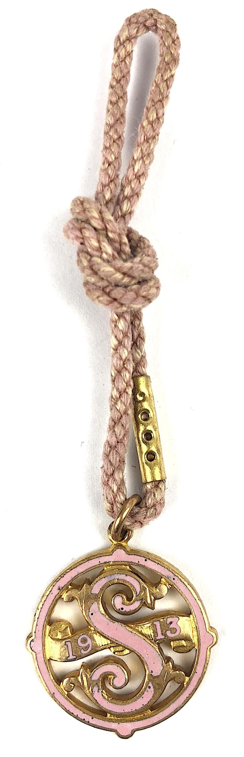 1913 Sandown Park gentlemans horse racing club membership badge