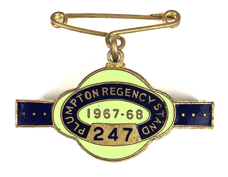 1967 -1968 Plumpton Regency Stand horse racing club pin badge