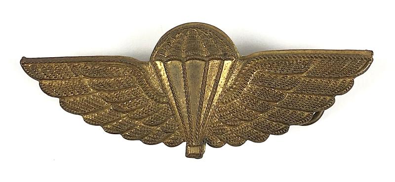 British Military Parachute SAS Wing brass qualification arm badge & backing plate
