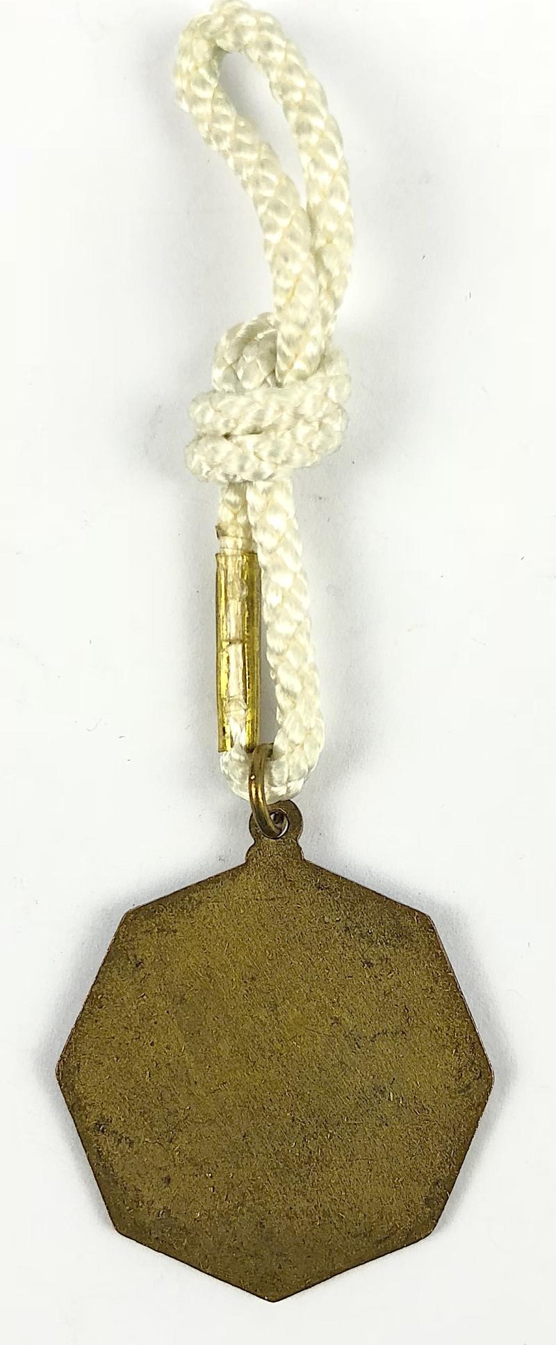 1976 -1977 Plumpton Racecourse horse racing club badge East Sussex