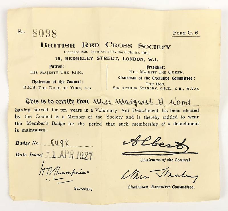 British Red Cross Society 10 Years Service named badge with 1927 Certificate